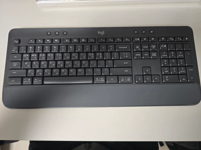 로지텍 K650 외관